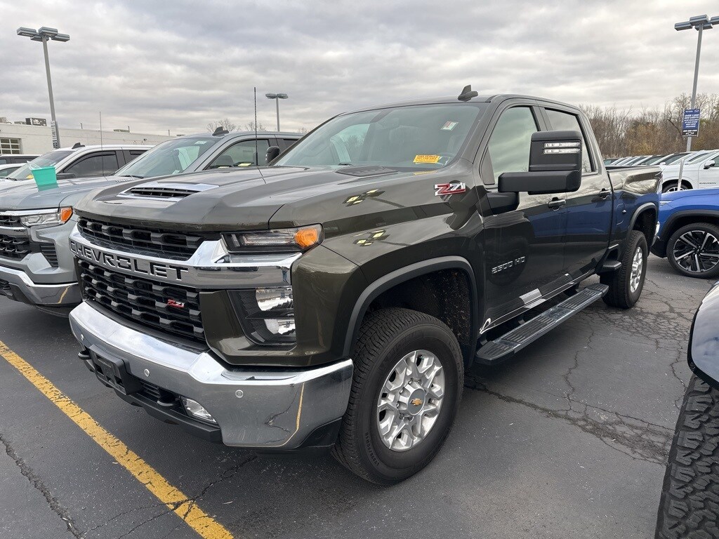 2023 Chevrolet Silverado 2500HD LT photo 4
