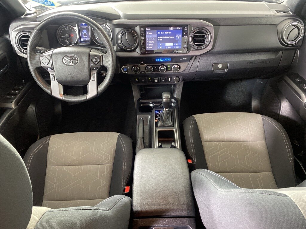 2022 Toyota Tacoma TRD Off-Road V6 photo 2