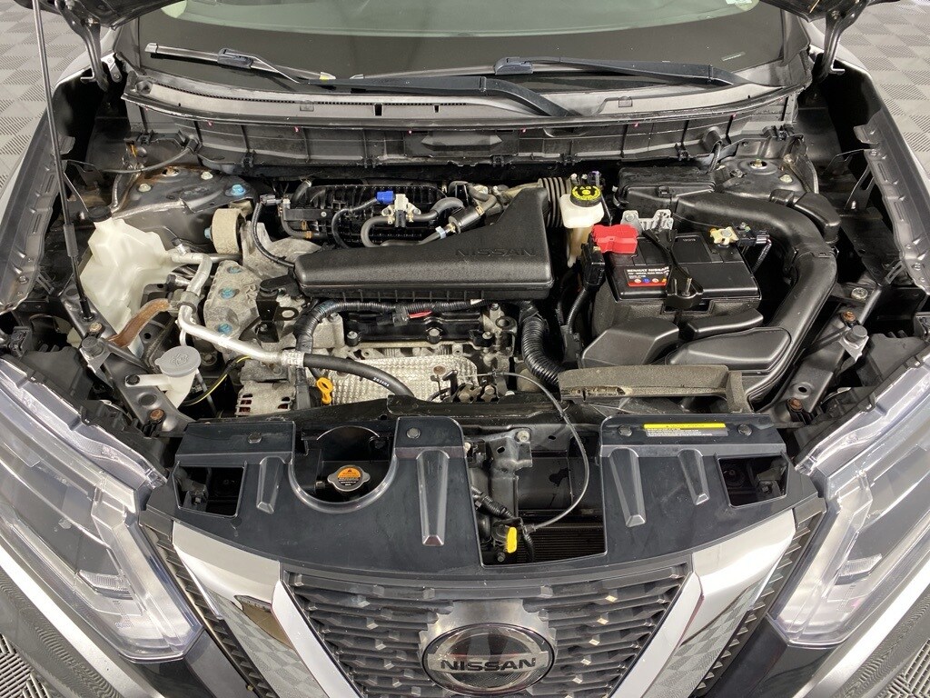 2020 Nissan Rogue SV photo 2
