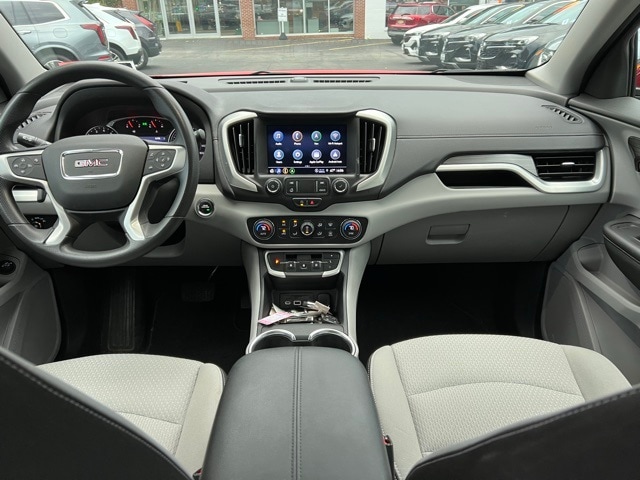 Used 2022 GMC Terrain SLE with VIN 3GKALTEV8NL137543 for sale in Bowmansville, NY