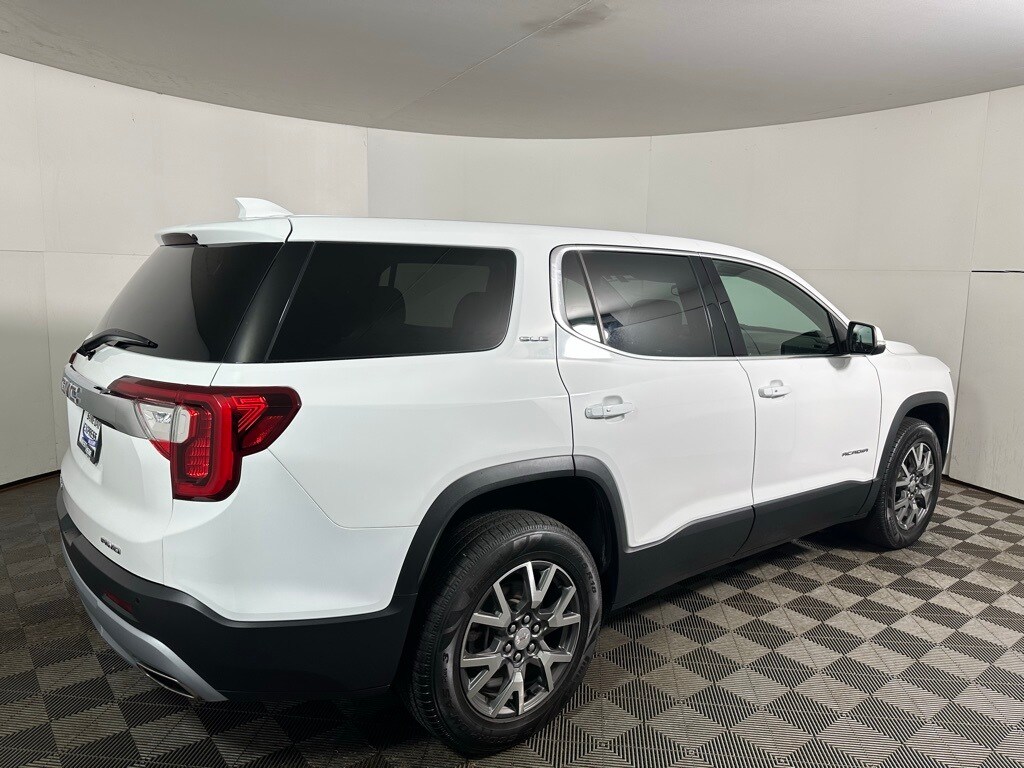 2020 Gmc Acadia SLE photo 2