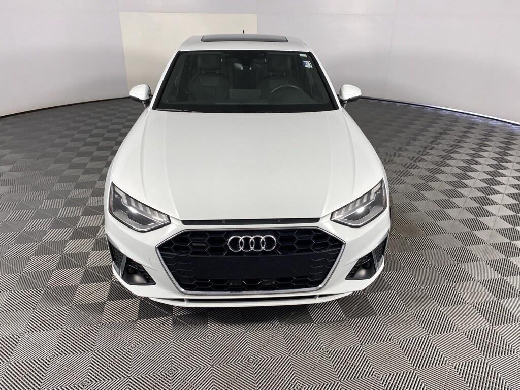 2023 Audi A4 45 S line Premium Plus photo 3