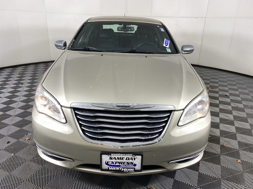 Used 2013 Chrysler 200 Limited Sedan