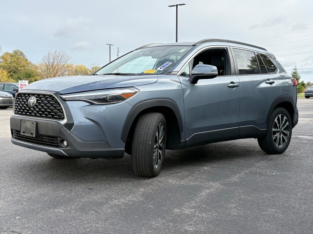 Used 2023 Toyota Corolla Cross XLE SUV