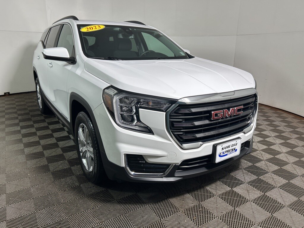 Used 2023 GMC Terrain SLE SUV
