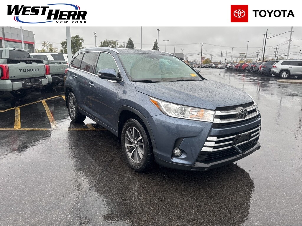 Used 2018 Toyota Highlander XLE V6 SUV