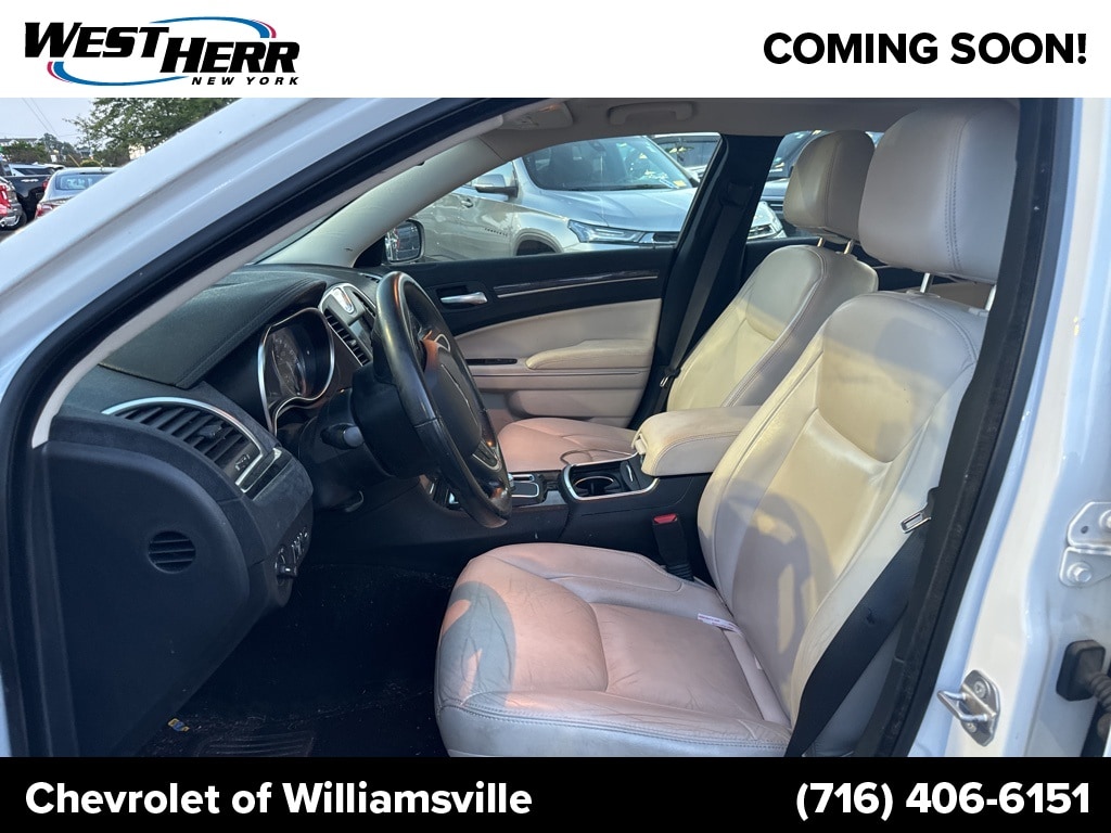 Used 2019 Chrysler 300 Touring with VIN 2C3CCARG8KH603646 for sale in Bowmansville, NY