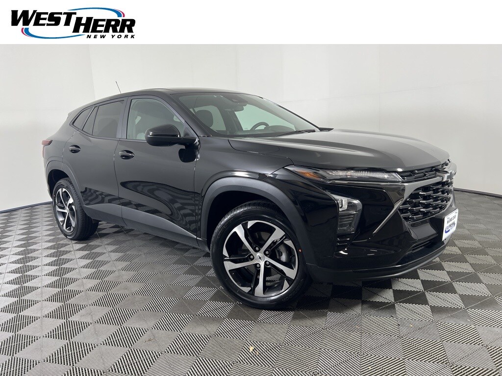 Used 2025 Chevrolet Trax 1RS SUV