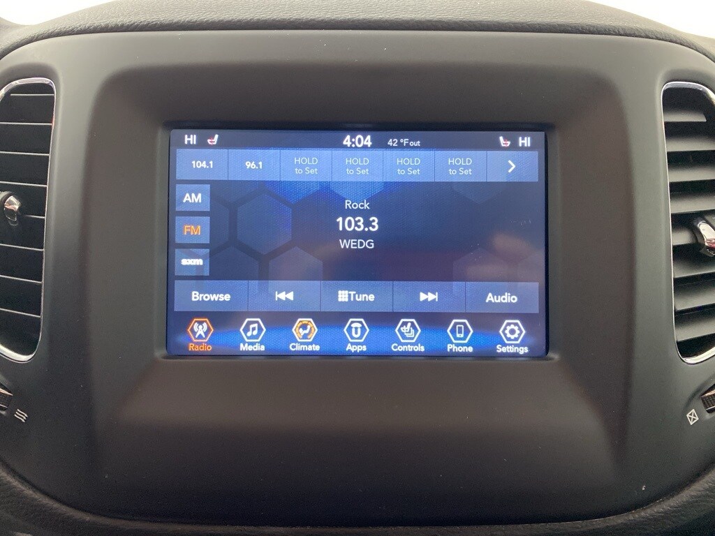 2019 Jeep Compass Latitude photo 2