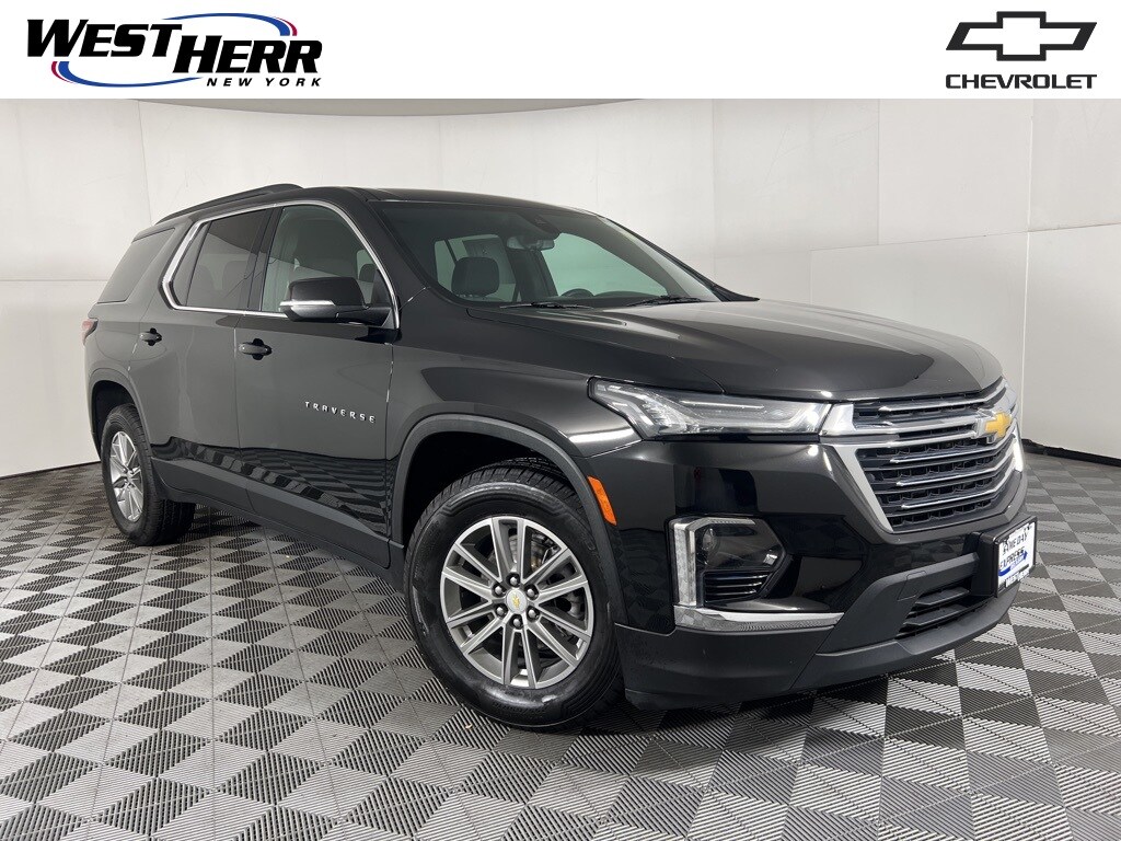 Used 2023 Chevrolet Traverse LT Cloth w/1LT SUV