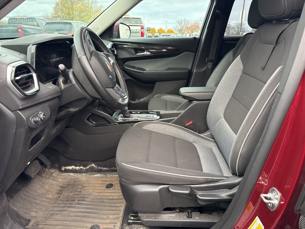 Used 2025 Chevrolet Trailblazer LT SUV