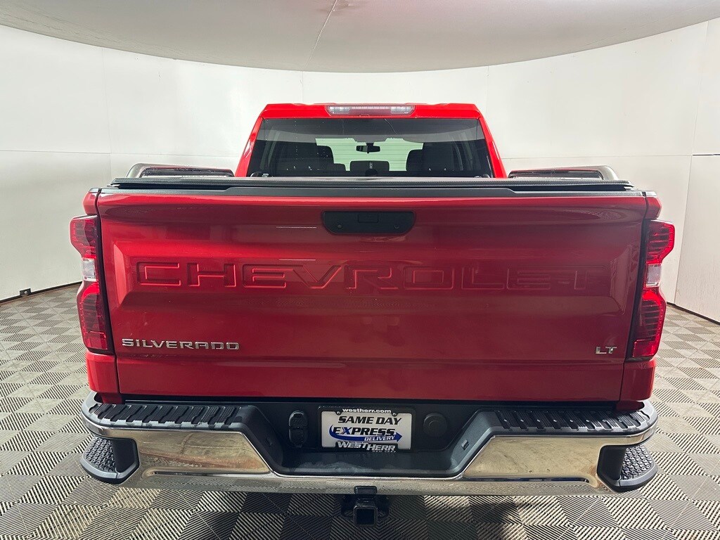 2019 Chevrolet Silverado 1500 LT photo 4