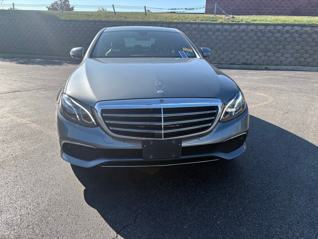 2019 Mercedes Benz E 300 4MATIC Sedan photo 2
