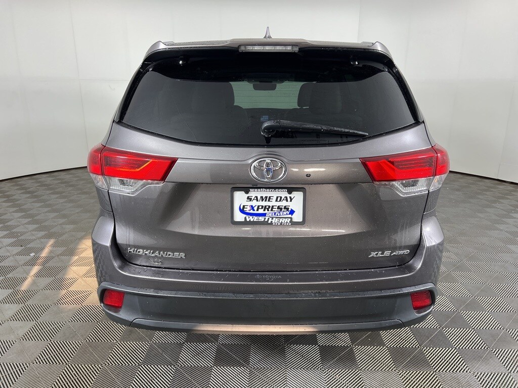 2018 Toyota Highlander XLE photo 4