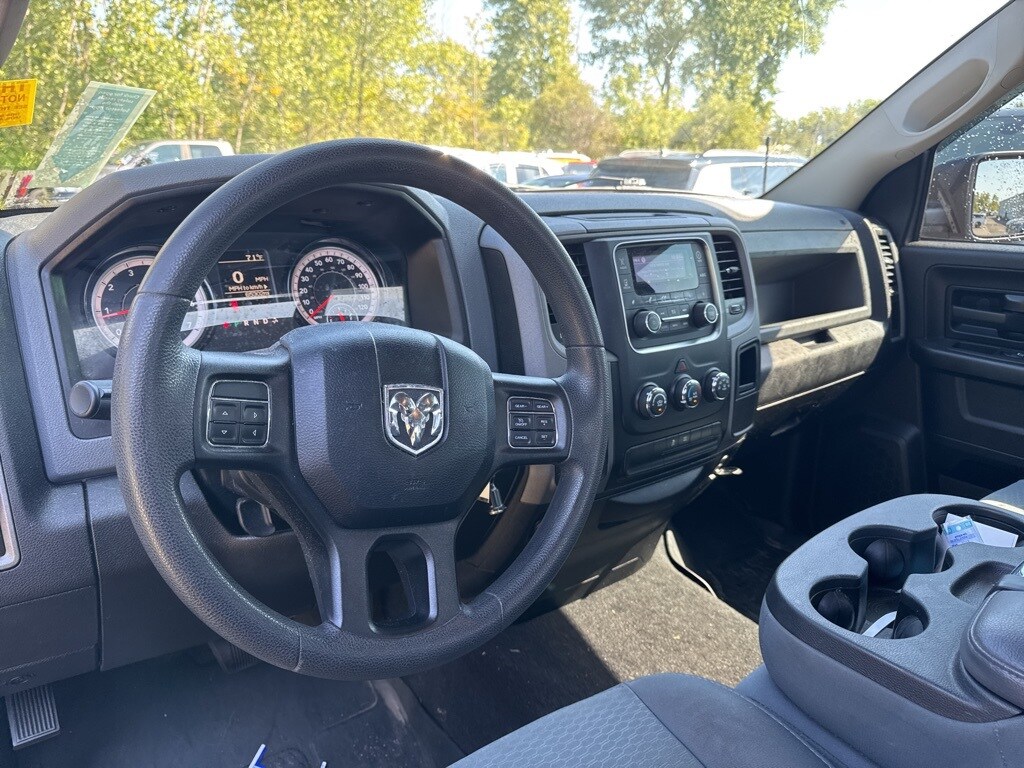 2019 Ram 1500 Classic Express photo 3