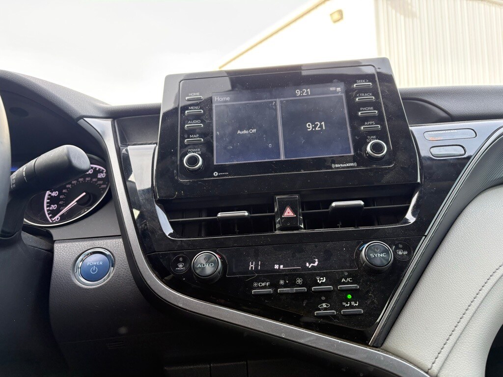 Certified 2022 Toyota Camry Hybrid SE Sedan