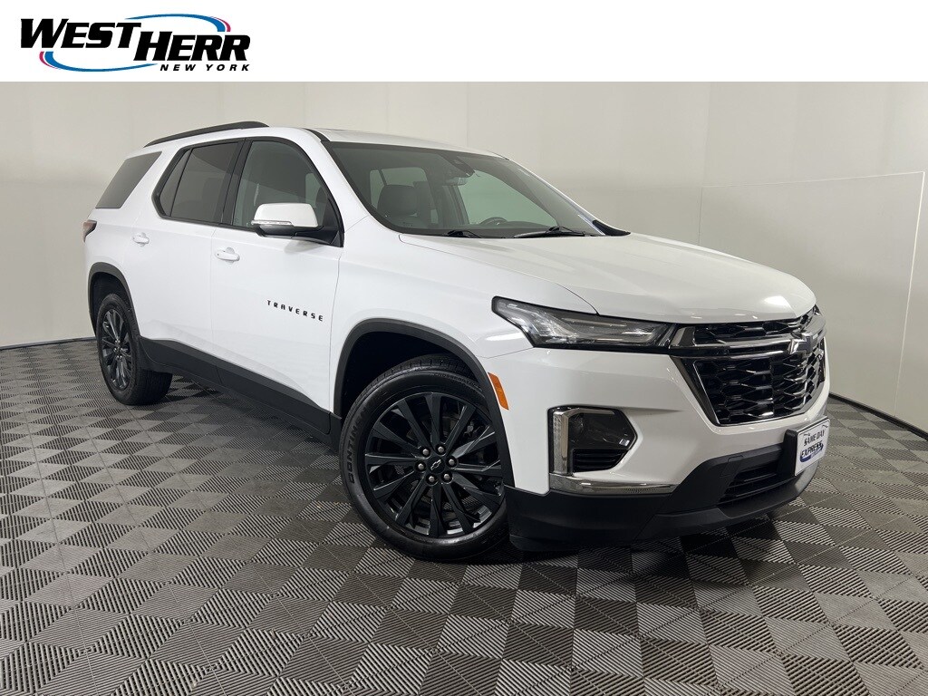 Used 2023 Chevrolet Traverse RS SUV