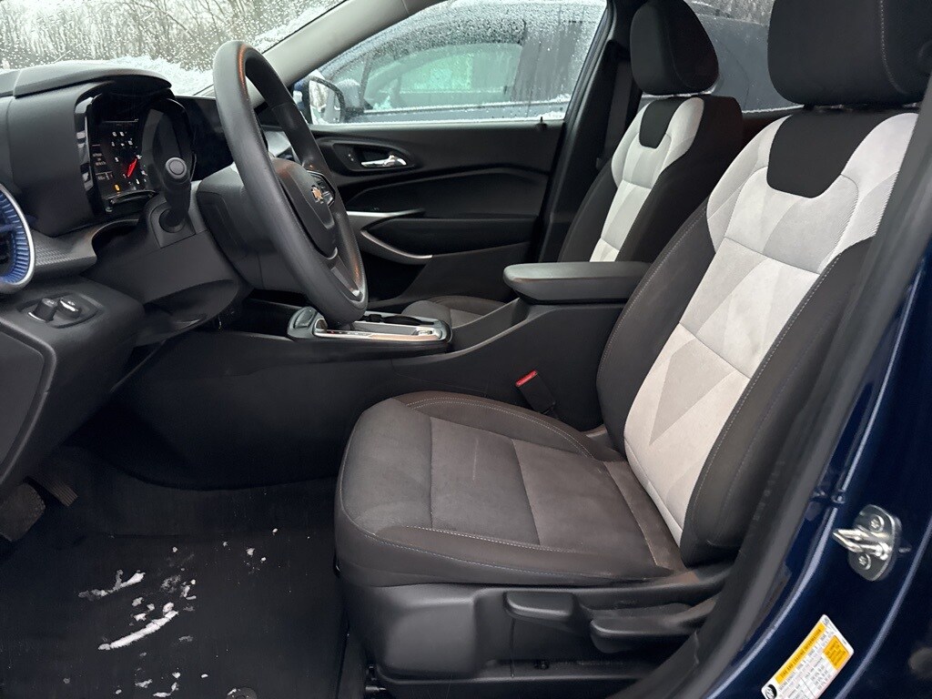 Used 2024 Chevrolet Trax LS SUV