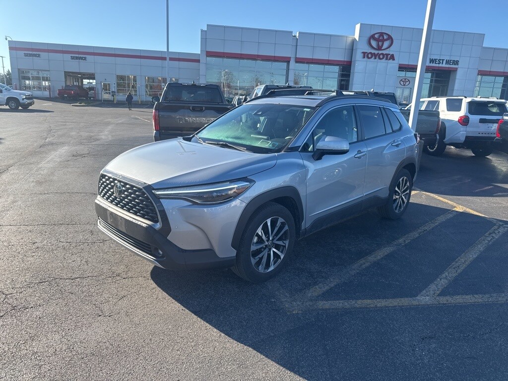 Used 2022 Toyota Corolla Cross XLE SUV
