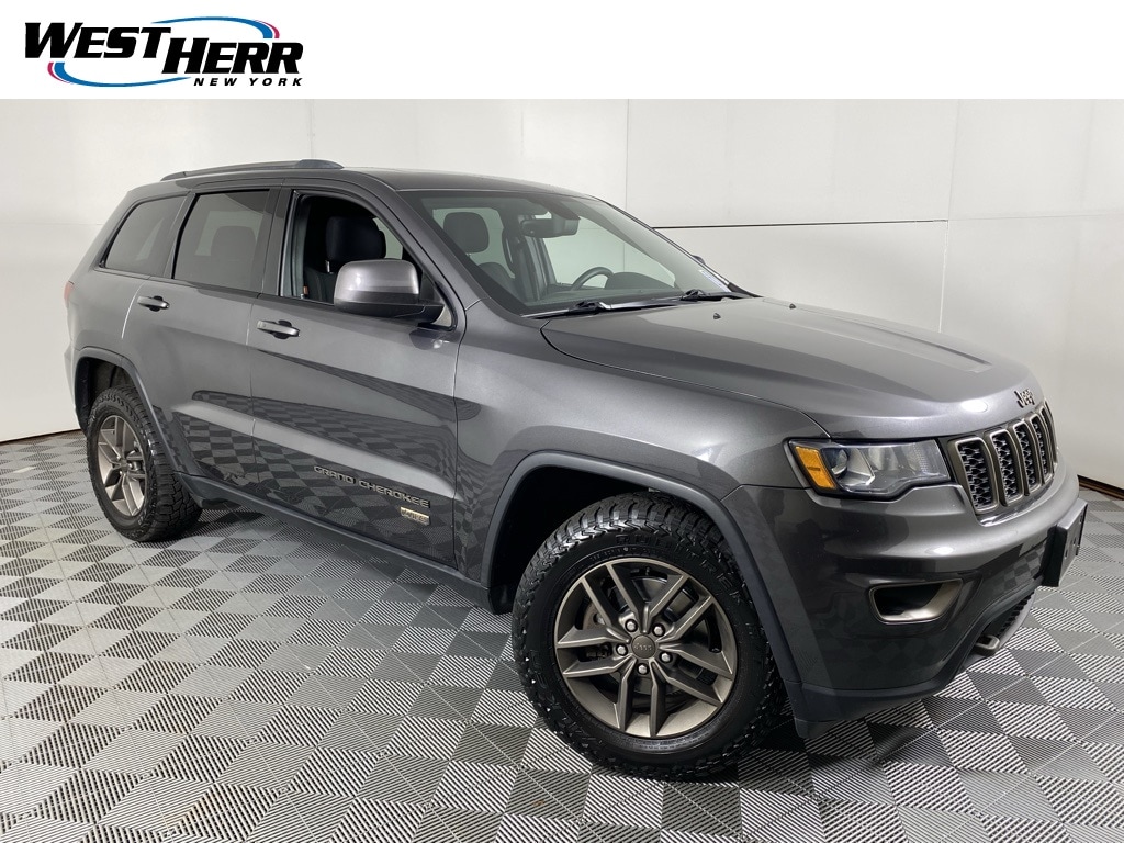 Used 2017 Jeep Grand Cherokee Laredo 4x4 SUV