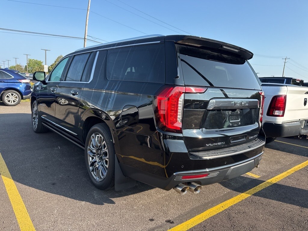 2023 Gmc Yukon XL Denali Ultimate photo 3