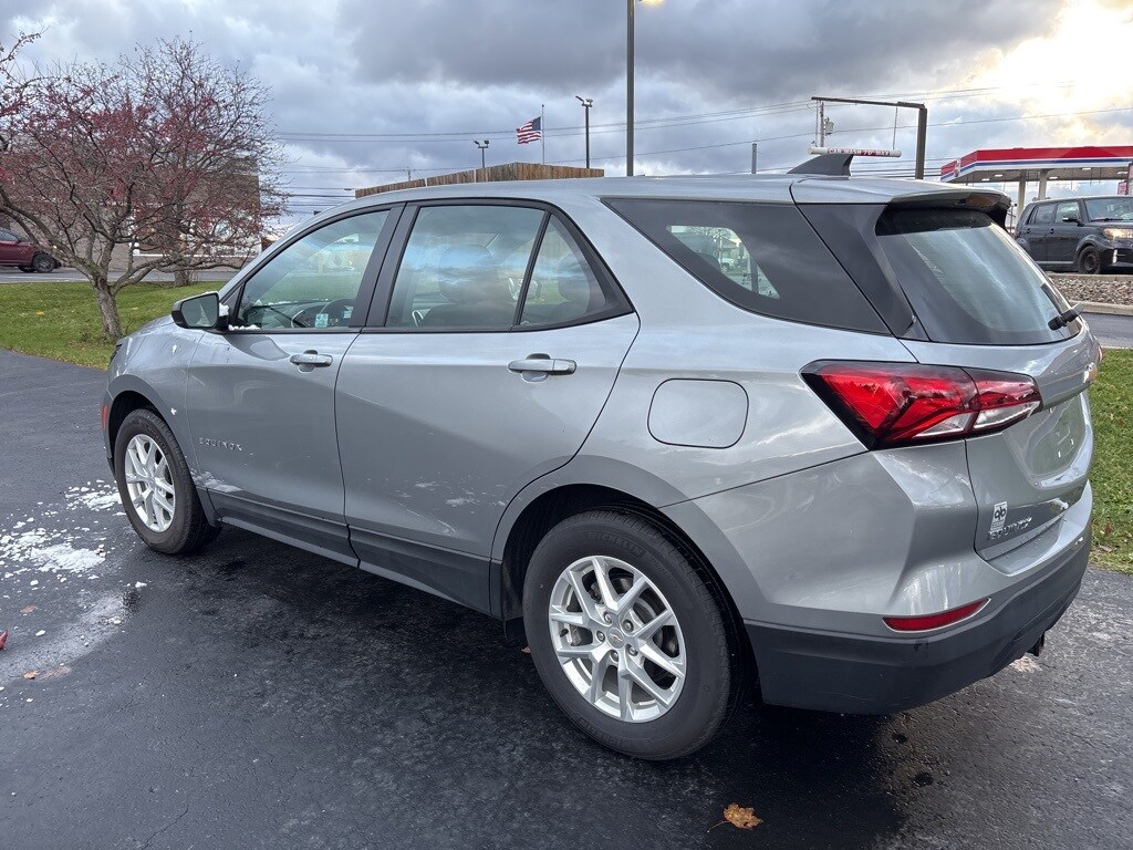Used 2024 Chevrolet Equinox LS w/1LS SUV