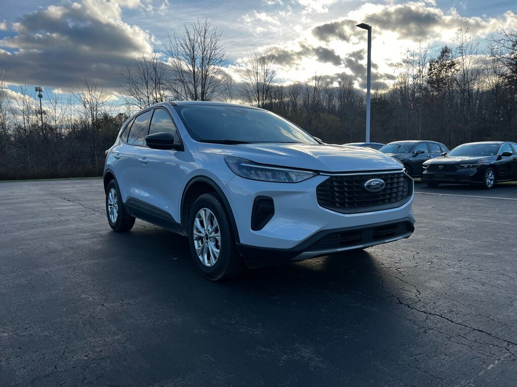 Used 2025 Ford Escape Active SUV