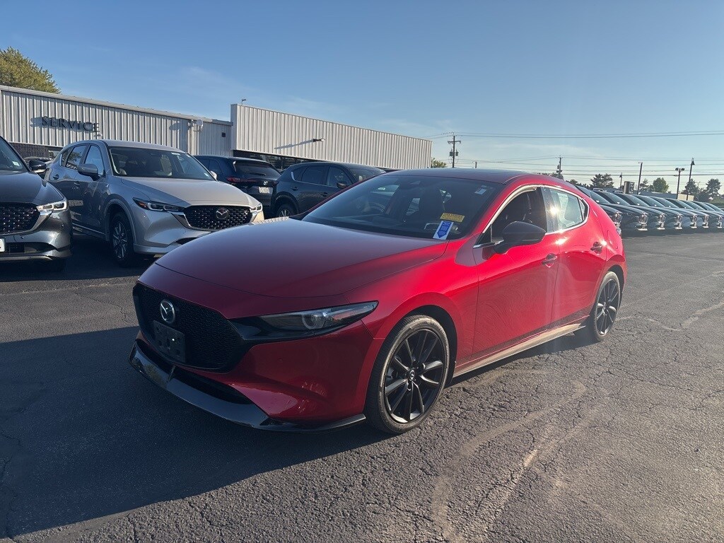 2023 Mazda Mazda3 Hatchback 2.5 Turbo Premium Plus photo 2