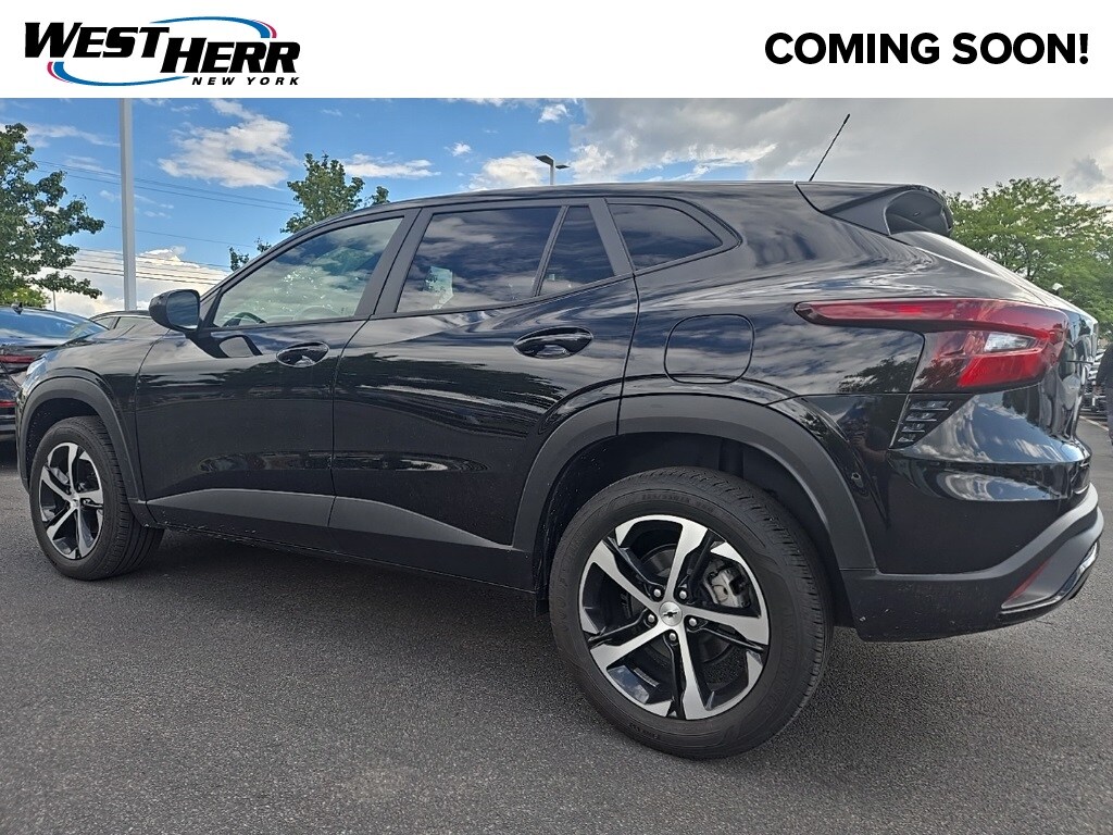 2024 Chevrolet Trax photo 3
