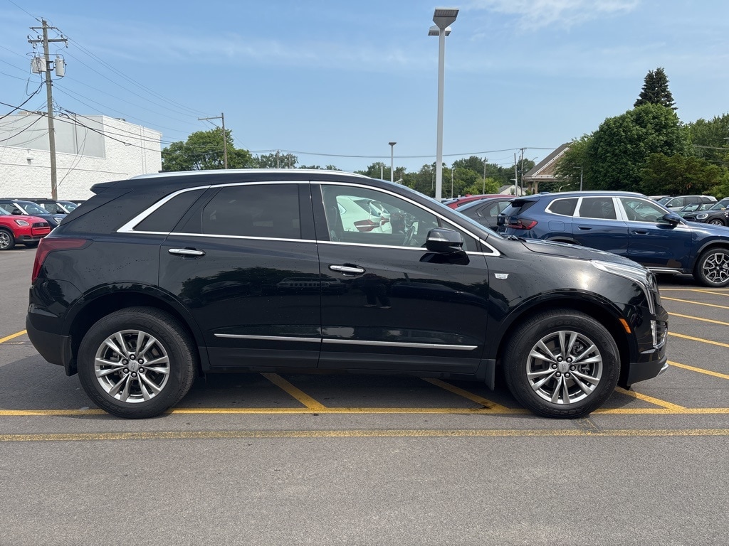 Used 2021 Cadillac XT5 Premium Luxury with VIN 1GYKNDRS6MZ128485 for sale in Bowmansville, NY