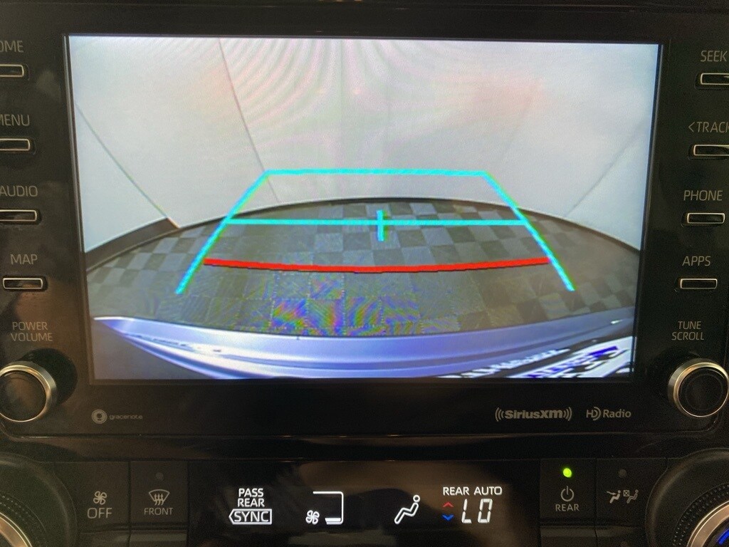 Used 2022 Toyota Highlander XLE SUV