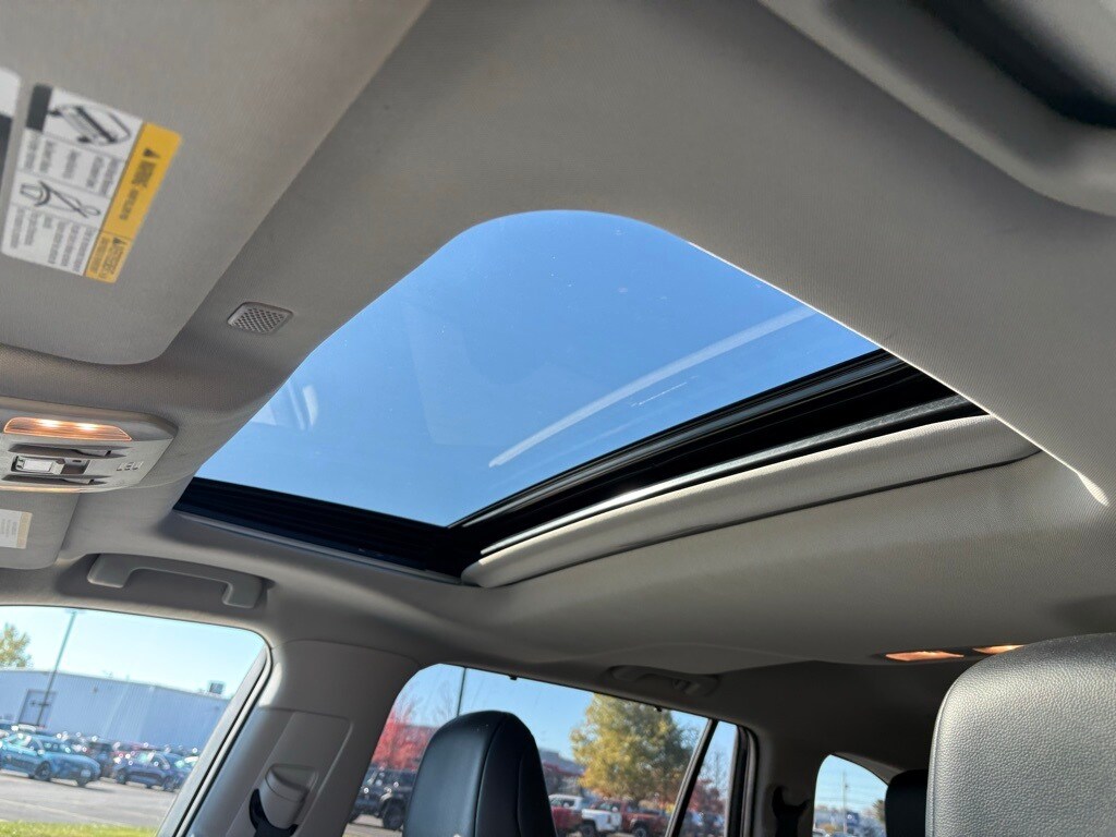 Used 2022 Toyota Highlander XLE SUV