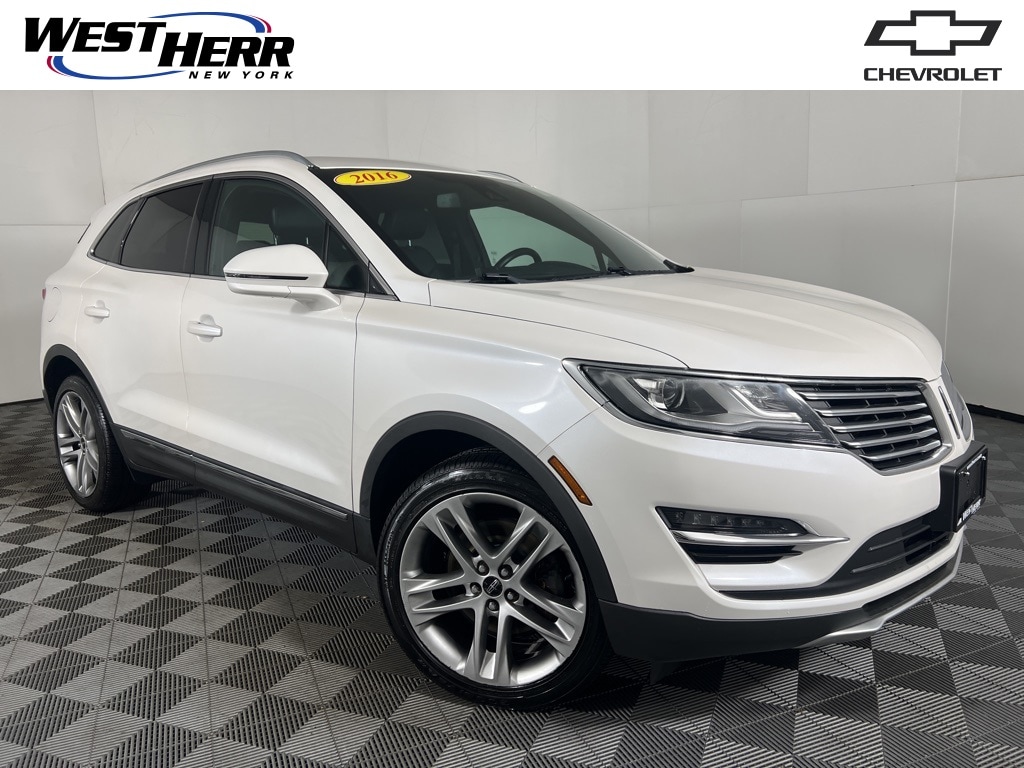 2016 Lincoln MKC Reserve's photo