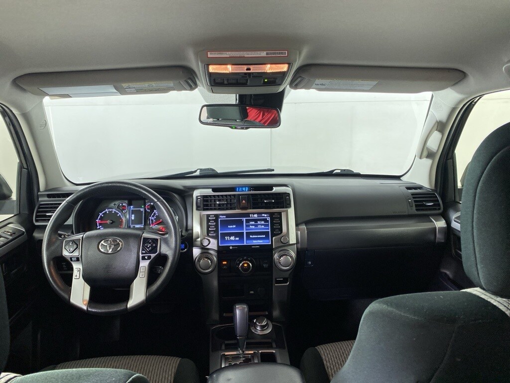 2022 Toyota 4Runner SR5 photo 2