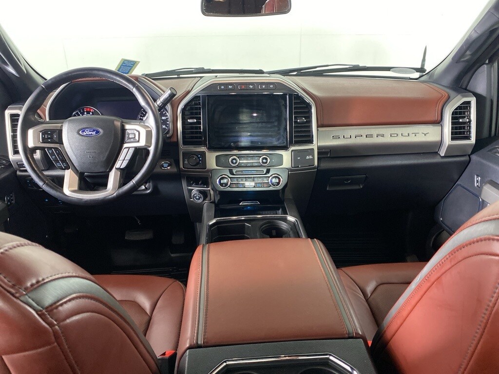 2022 Ford F-250 Platinum photo 2