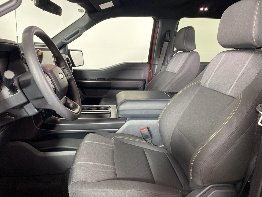 2025 Ford F-150 STX photo 2