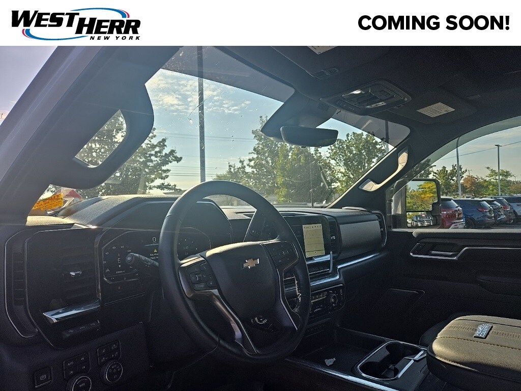 2024 Chevrolet Silverado 3500HD High Country photo 2