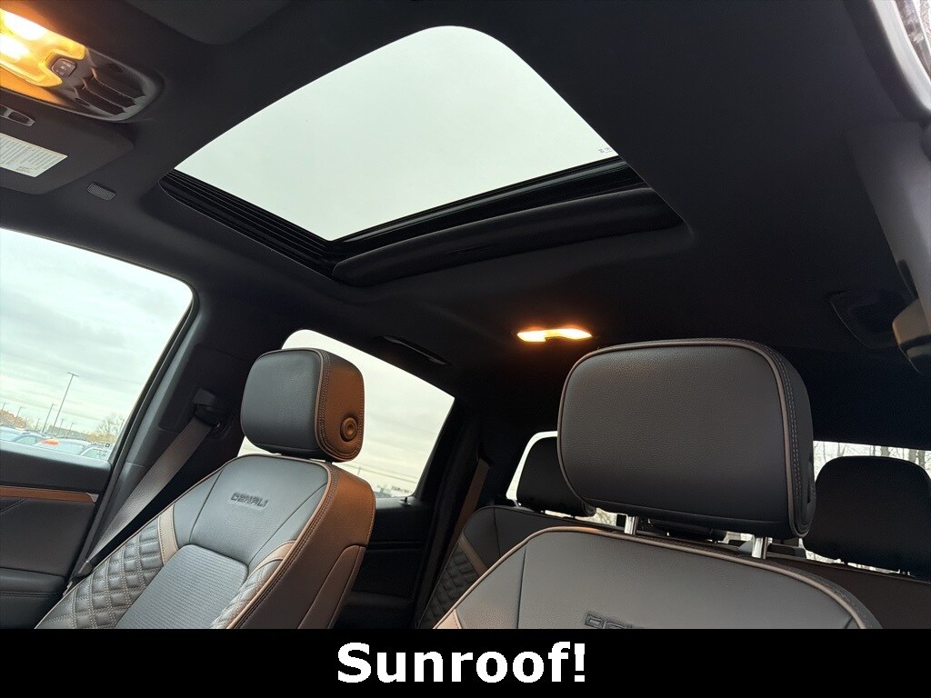 Used 2024 GMC Canyon Denali Truck Crew Cab