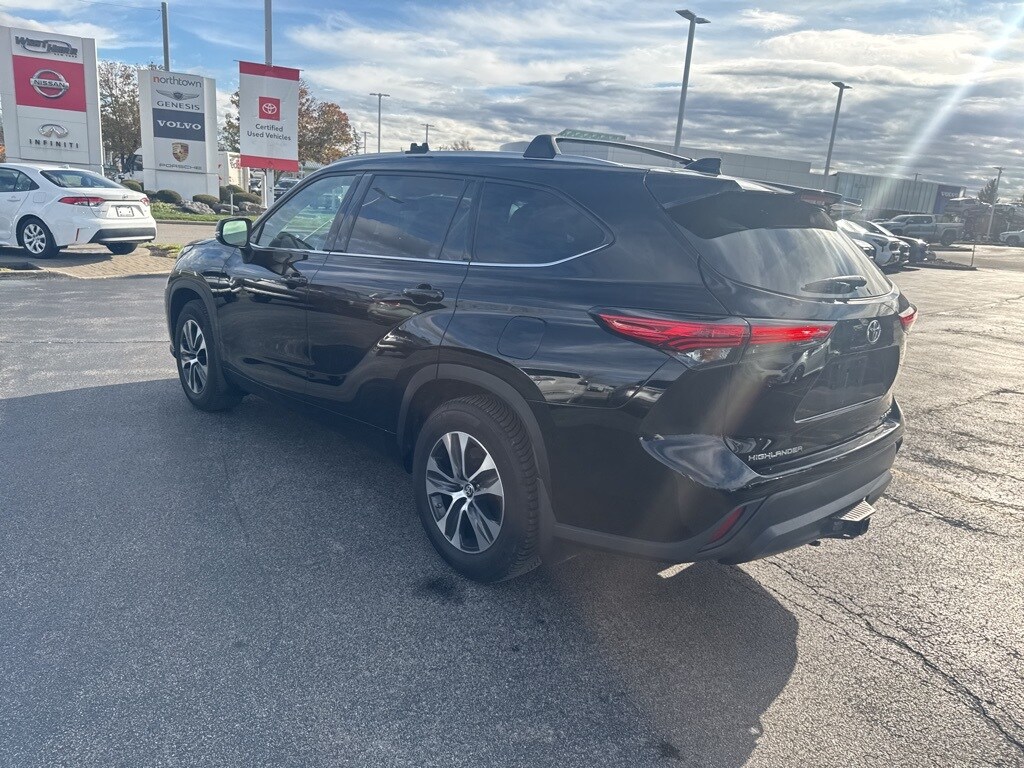 Used 2022 Toyota Highlander XLE SUV