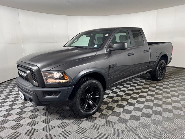 2022 Ram 1500 Classic Warlock photo 3