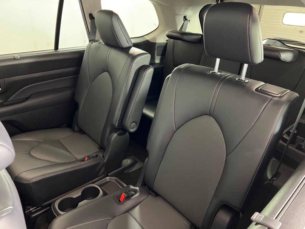 2024 Toyota Grand Highlander Hybrid Limited photo 4