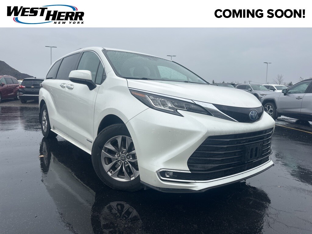 Used 2021 Toyota Sienna XLE 7 Passenger Van