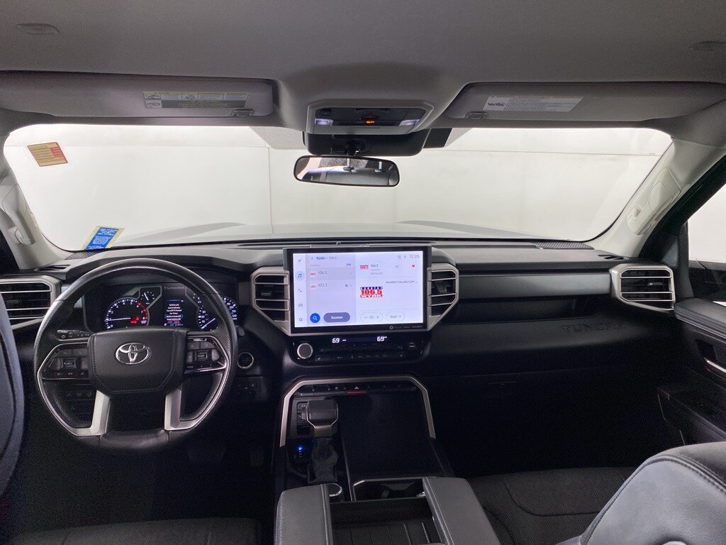 2022 Toyota Tundra SR5 photo 2