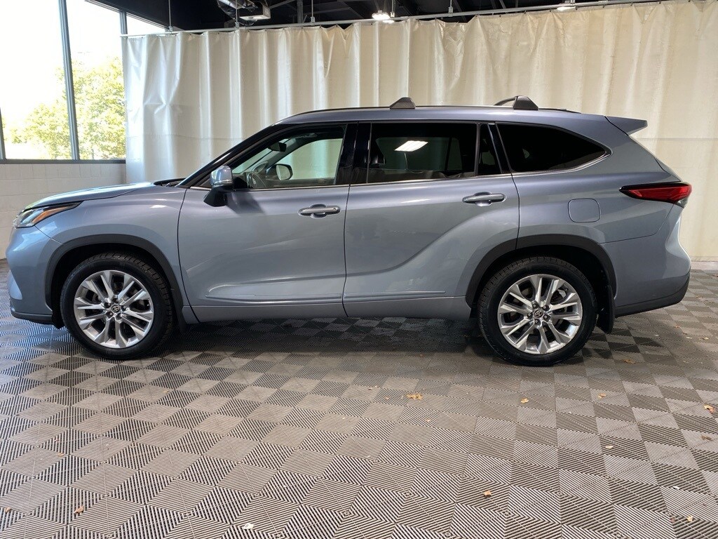 2020 Toyota Highlander Limited photo 4