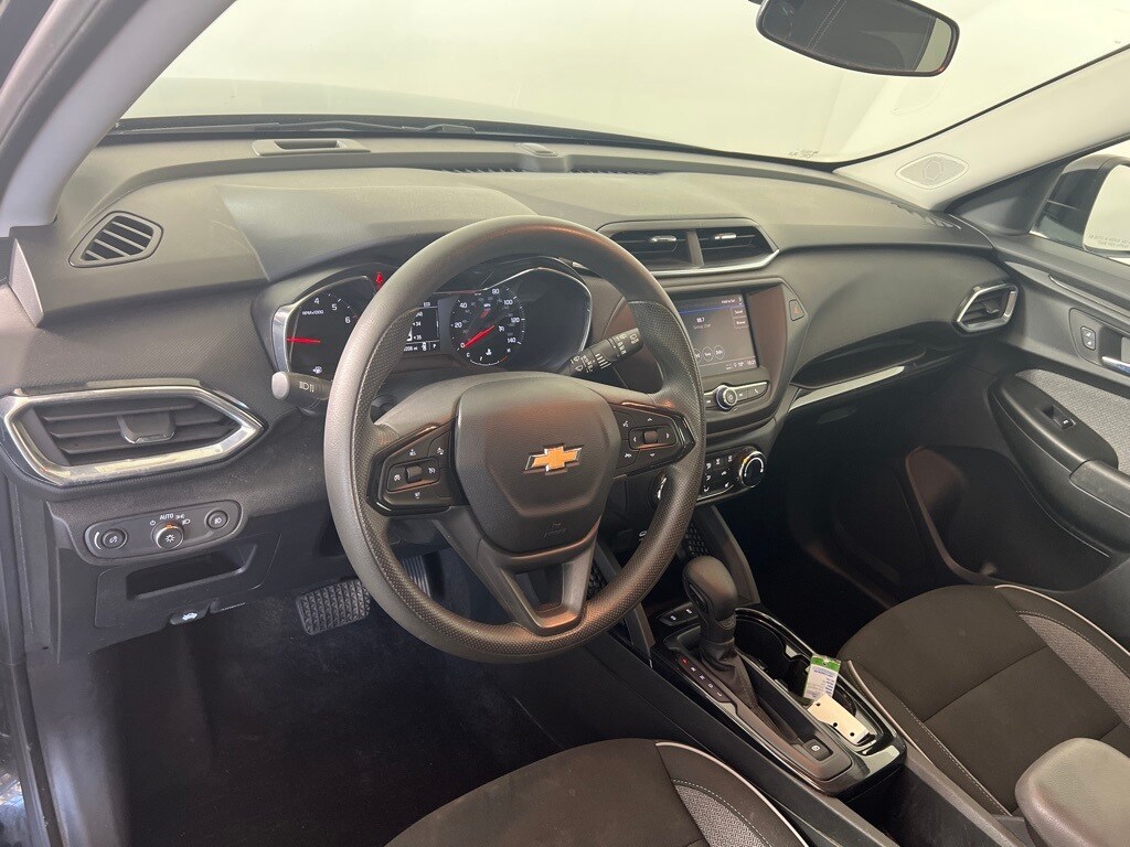 2023 Chevrolet Trailblazer LT photo 3