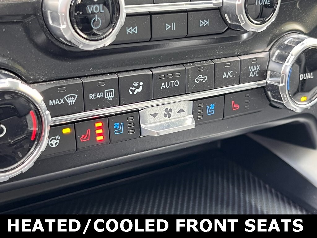 2024 Ford F-350 Limited photo 3