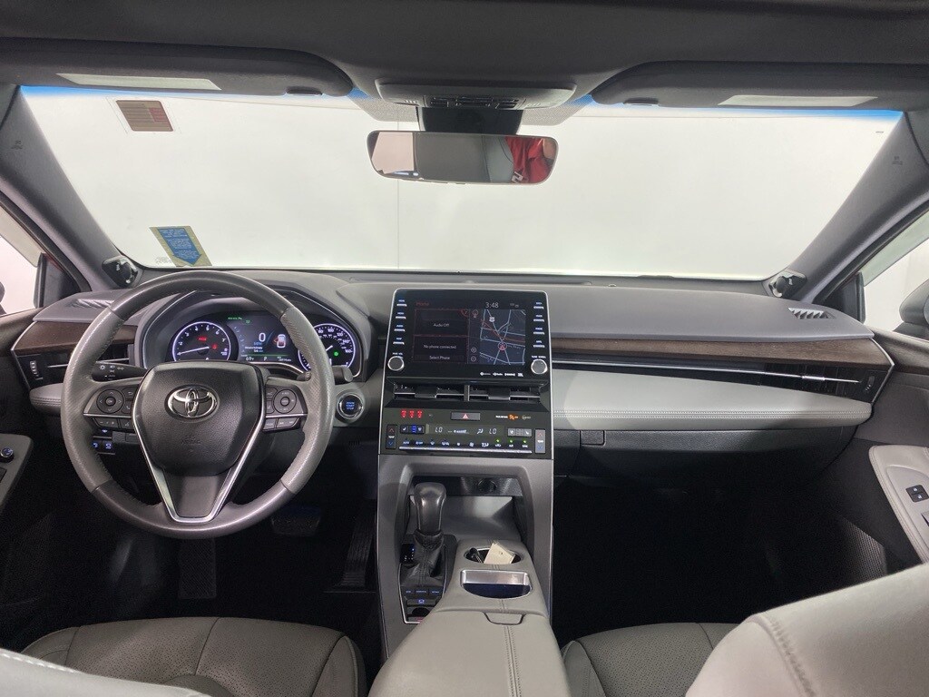 2020 Toyota Avalon Limited photo 2