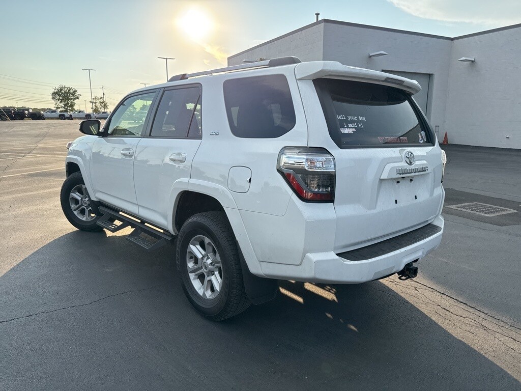 2023 Toyota 4Runner SR5 photo 2
