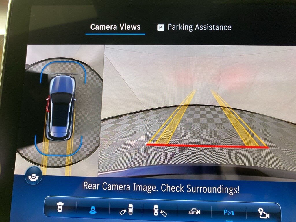 2023 Mercedes Benz GLC 300 4MATIC photo 3