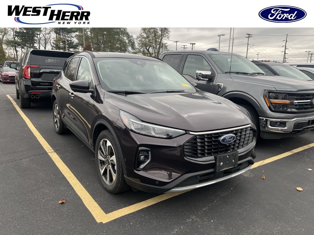 Used 2023 Ford Escape Platinum SUV